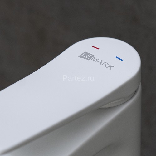 Смеситель Lemark Bronx LM3706MW для раковины монолитный