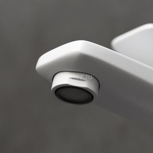 Смеситель Lemark Bronx LM3737MW для раковины монолитный