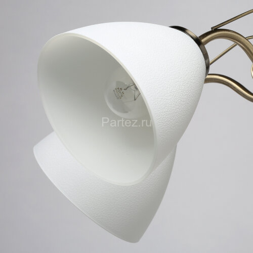 Потолочная люстра DeMarkt 677012705